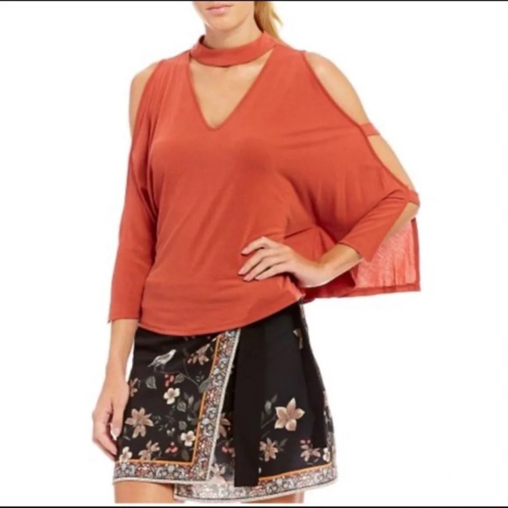 2 for 30✨Gianna Bini Choker Neck Cold Shoulder Burnt Orange Top XS